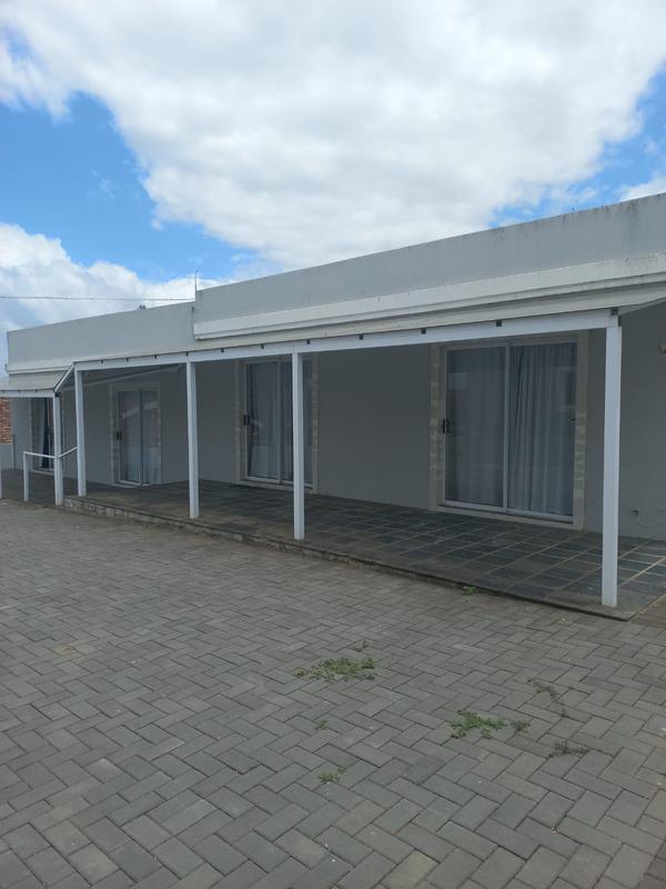 To Let 1 Bedroom Property for Rent in Grahamstown Eastern Cape